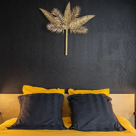 Pure Gold - Casa Vostra - Caution 800 Eur & Id Requises - Proche Chateau Rouge